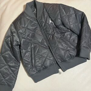 Boys Jordan jacket medium